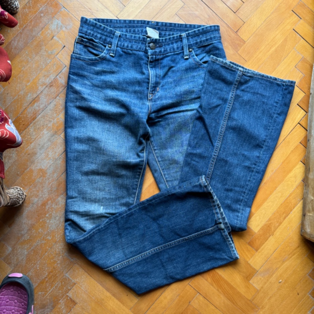 Women's High-Rise Back Hem Flare Jeans - Size 8